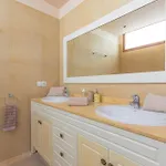 Apartment With Pool, Luxury Scape In