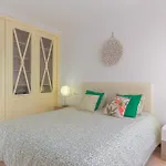 Apartment With Pool, Luxury Scape In