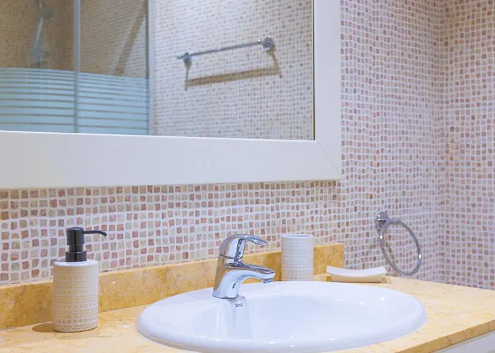 With Pool, Luxury Scape In Apartamento