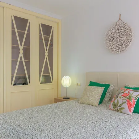 With Pool, Luxury Scape In