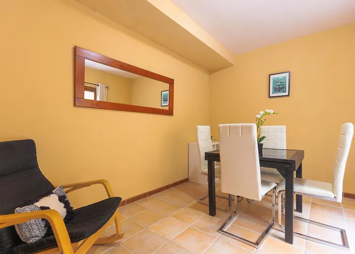 With Pool, Luxury Scape In